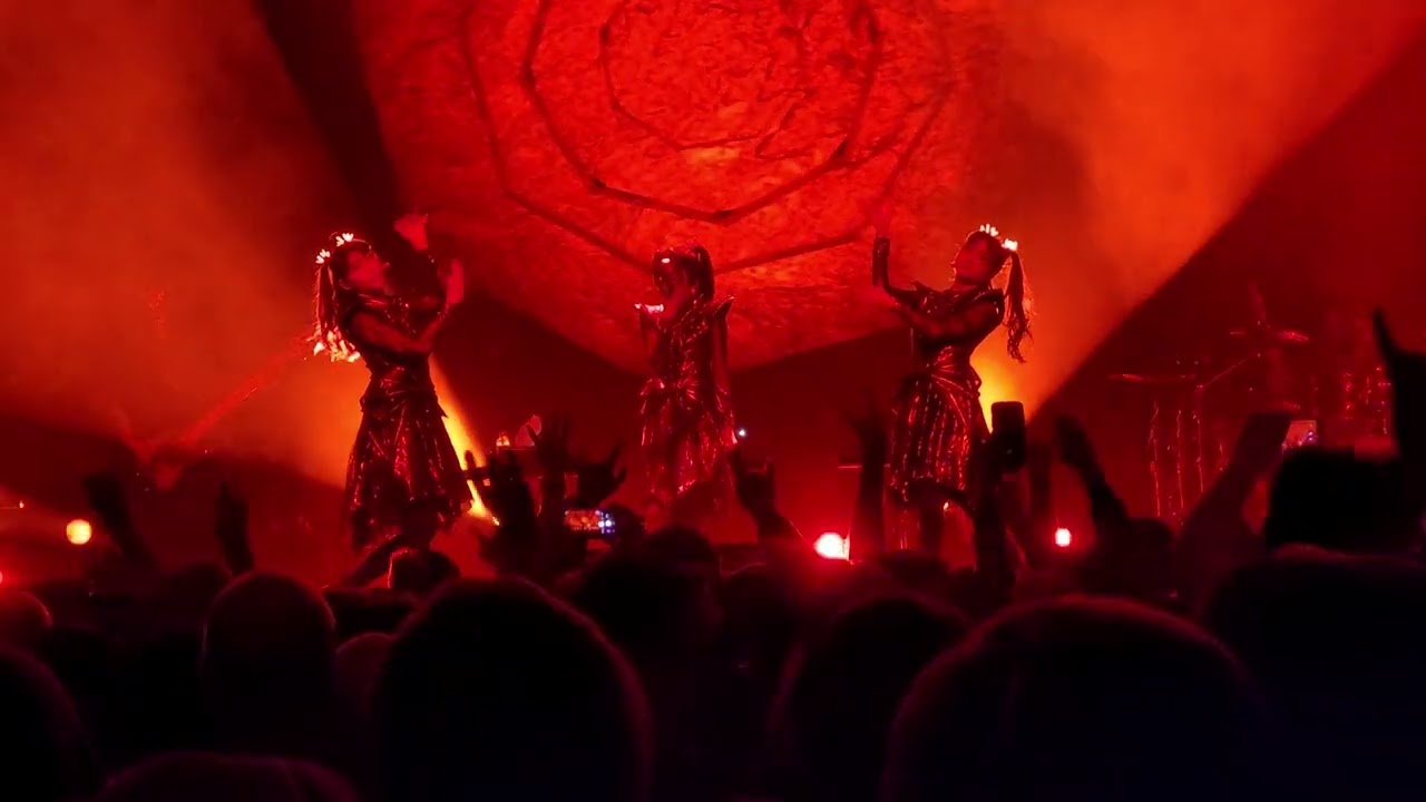Babymetal - Megitsune - Live - Iowa - 11-27-24