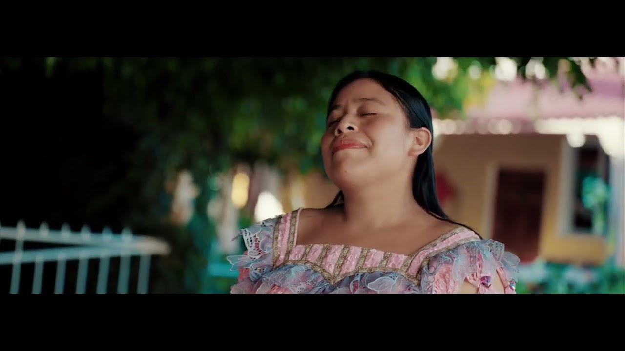 SOLISTA MARÍA HERMELINDA TUM  TEMA SIGAMOS ADELANTE 