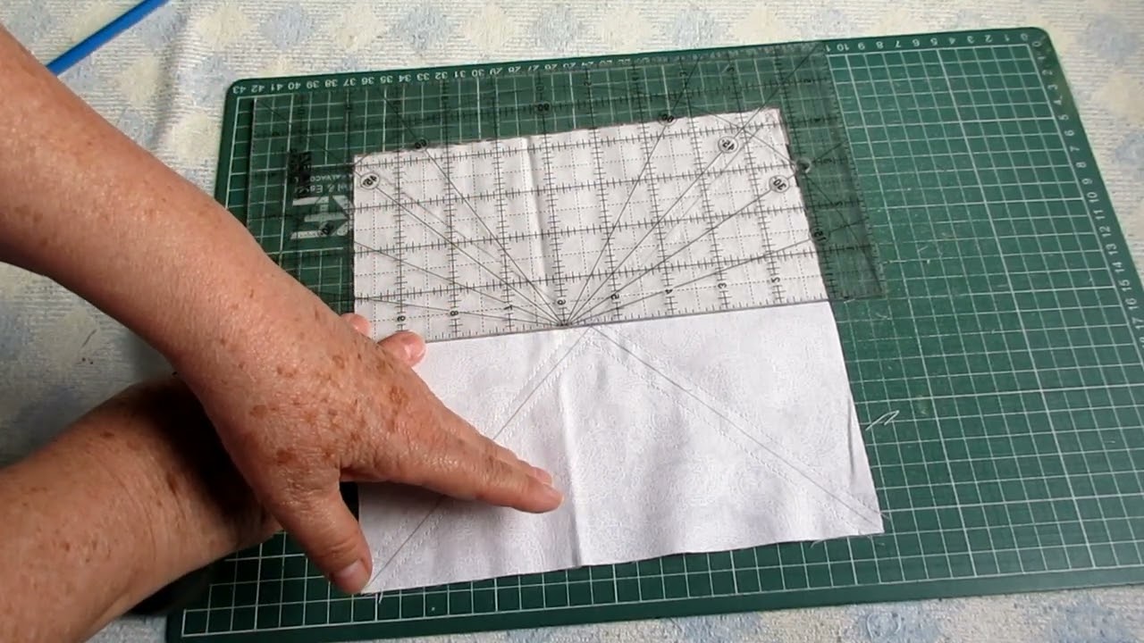 Cómo Coser 8 Cuadros Medio Triángulo a la Vez – Técnica Patchwork 🧵