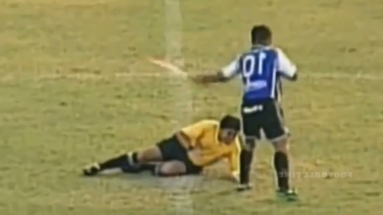 Bee attack on football players