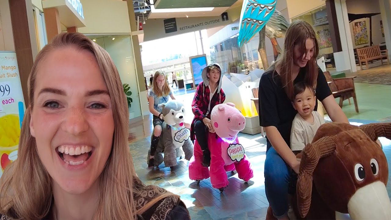 DAY AT THE MALL WITH THE KIDDOS, STUFFY RIDERS AND MASSAGE SPA!