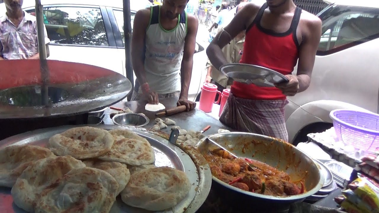 Best Cheap Kolkata Street Food - Paratha 2 Piece @ 10 rs Only