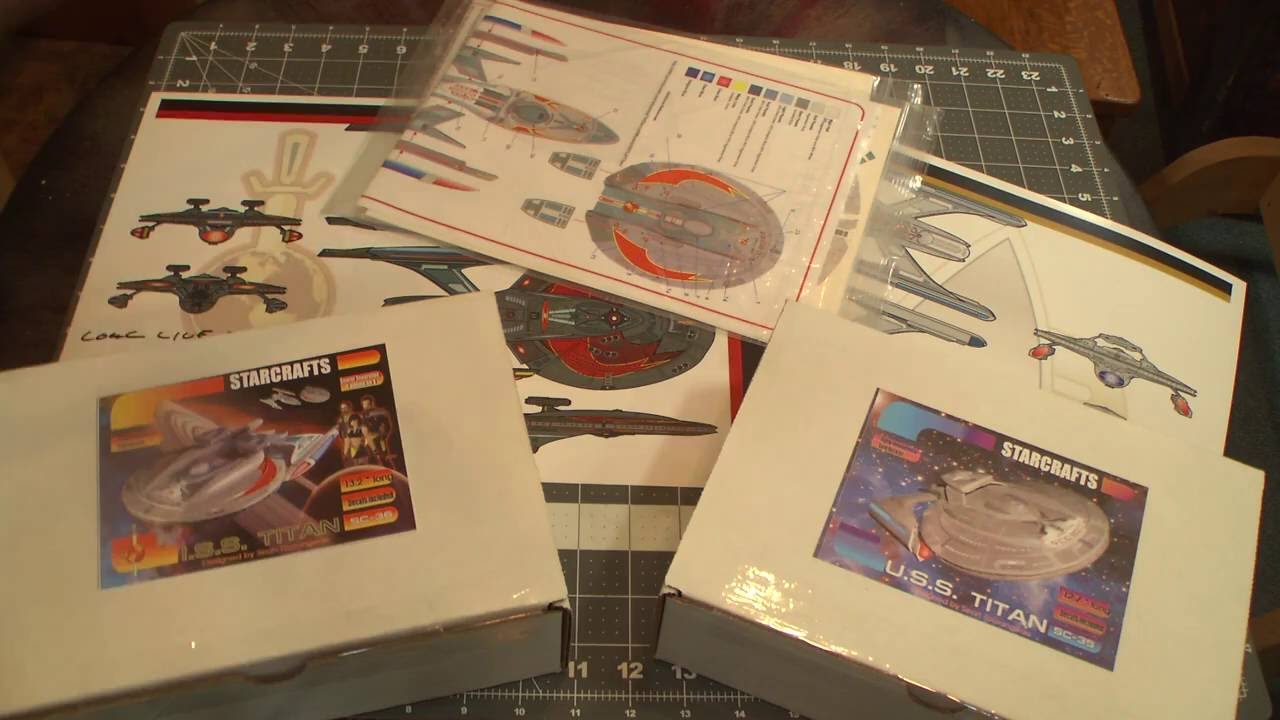 1/1400 USS and ISS Titan Models from Starcraft Models