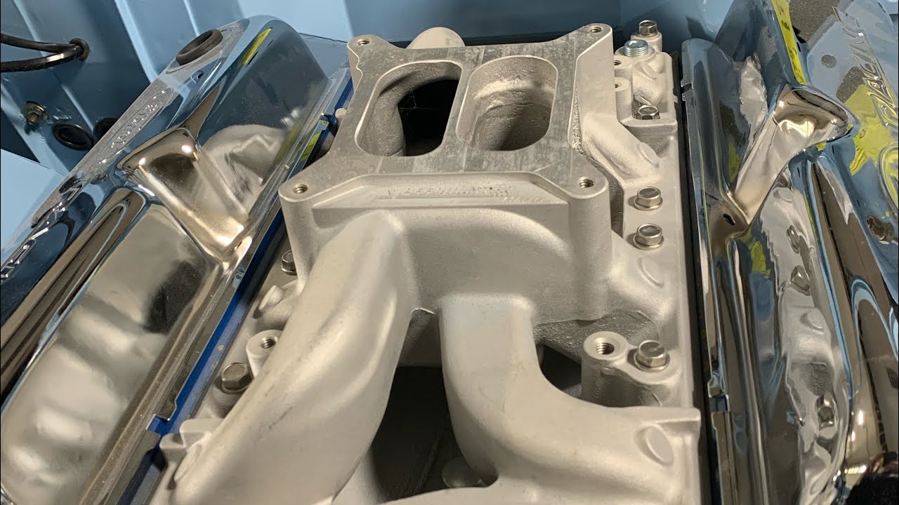302 Ford intake manifold install. Fast simple video with good tips
