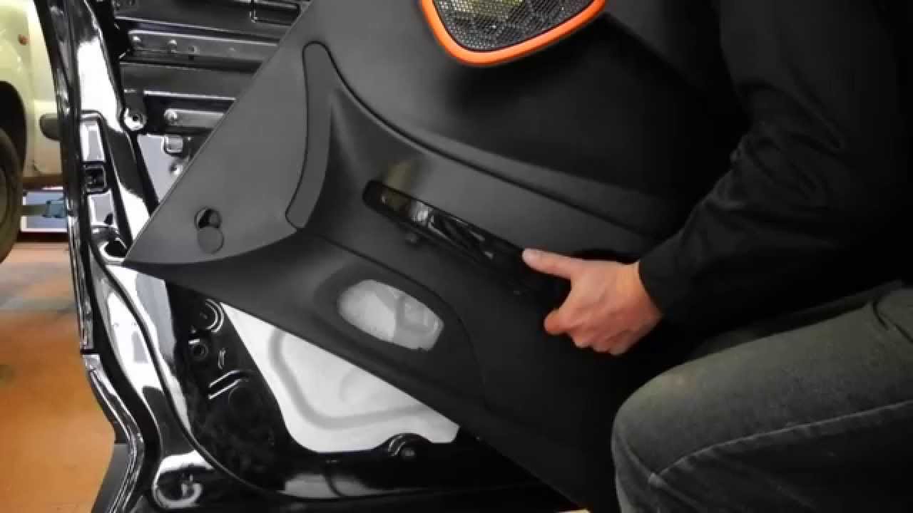 Renault Captur Soundupgrade Türverkleidung vorn demontieren