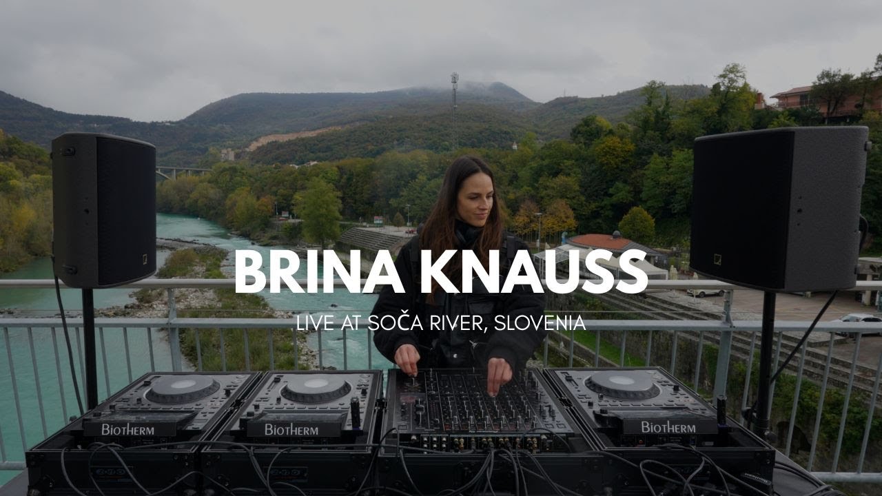 Brina Knauss - Live at Soča River, Slovenia