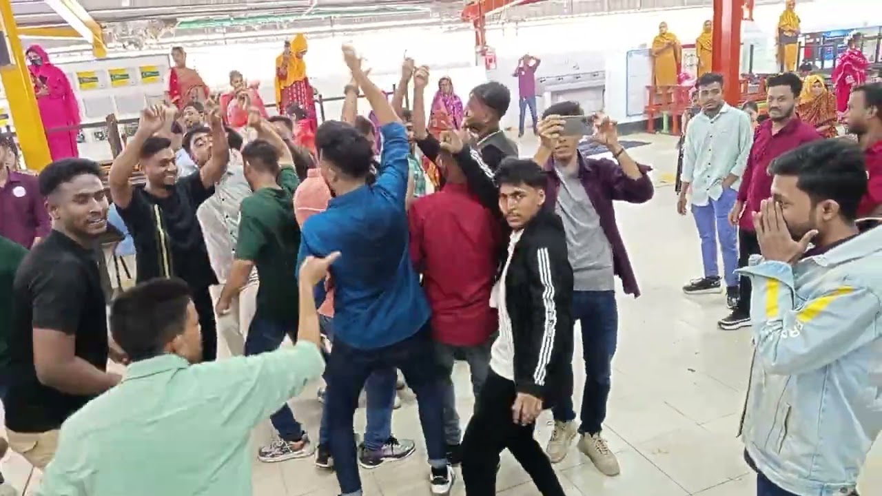 গানটি ভালো লাগলে সবাই লাইক কমেন্ট শেয়ার করবেন 