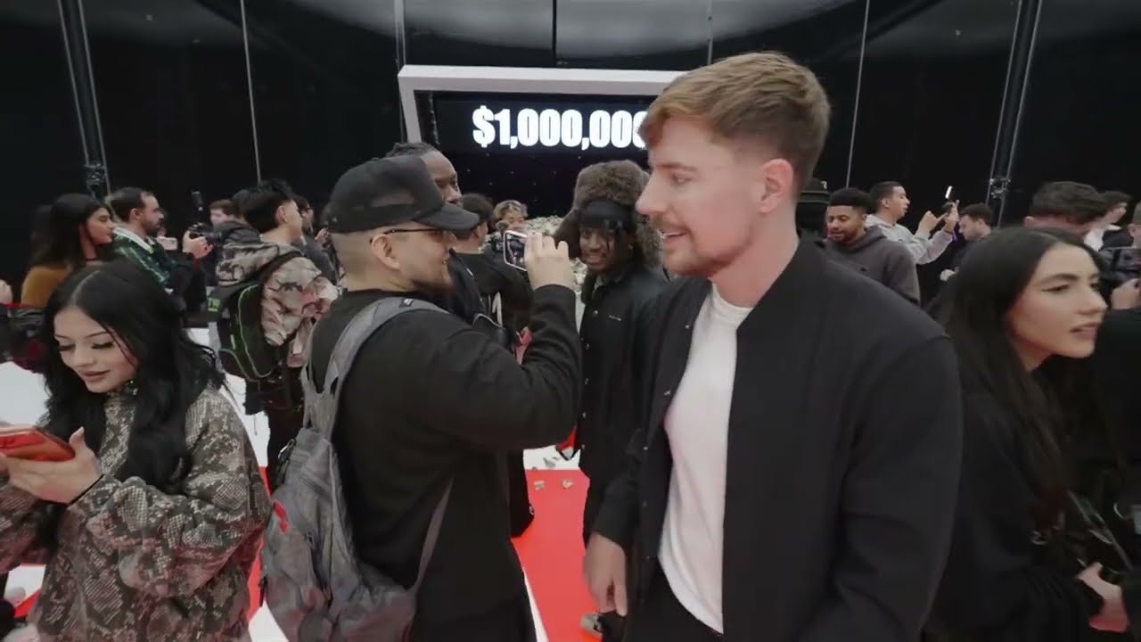 Mr.Beast объясняет суть турнира стримеров.