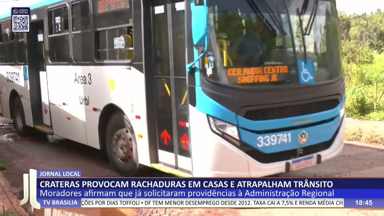 JL - Crateras provocam rachaduras em casas e atrapalham trânsito