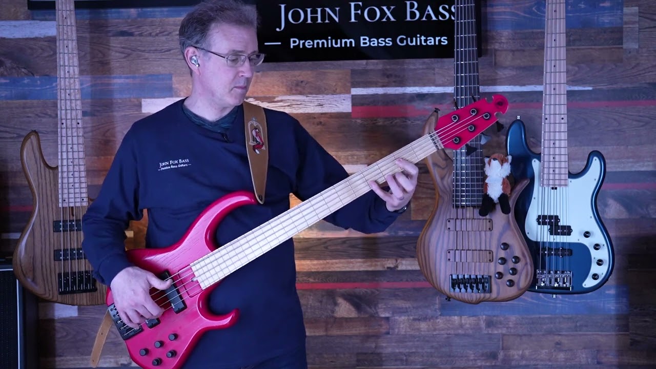 Skjold David Dyson Wyvern 5-string bass - WOW!