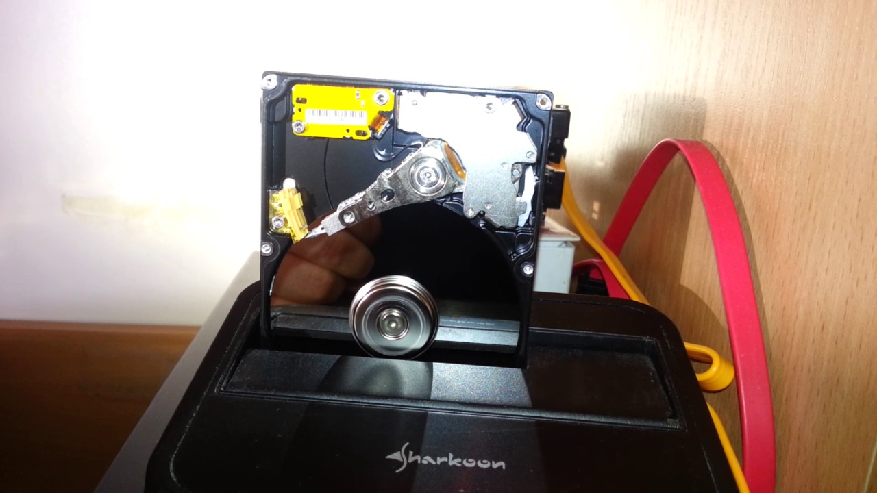 Uszkodzona głowica dysku Seagate HM321HI 320GB