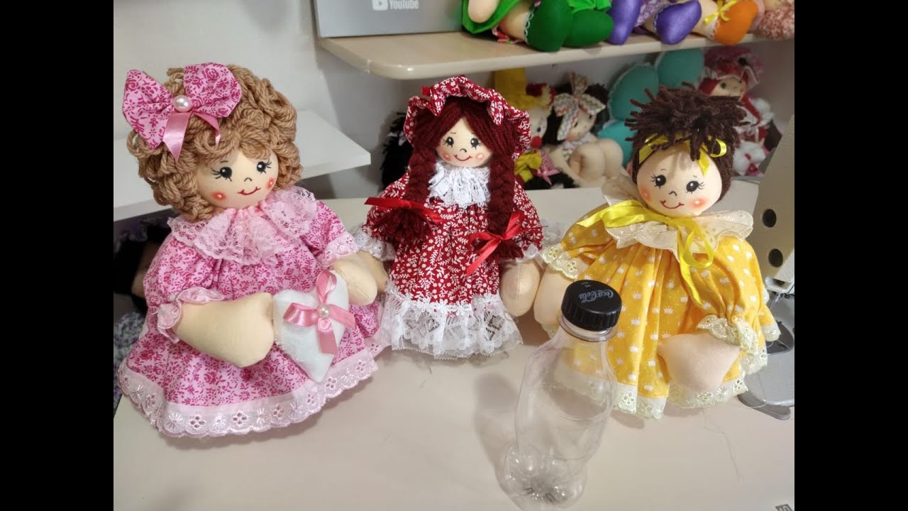 BONECA PARA LEMBRANCINHA FEITA COM RECICLAGEM - MINI GARRAFA PET