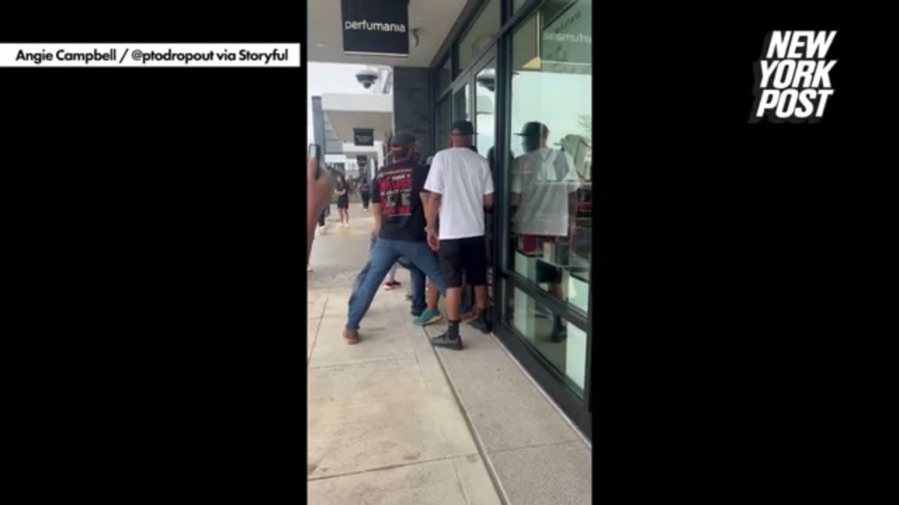 Bystanders outside Tennessee store trap gang of alleged burglars inside, video shows