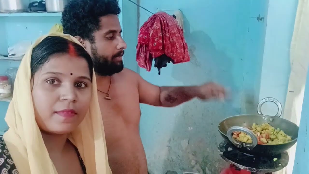 Husband Wife Vlog || India 💓🫣 मेरा पति खाना बनाते है 🥺 || @RiyaRajanVlogs @Dharkan-Vlog-143 