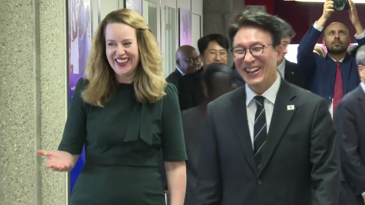 청와대 | 김민석 국무총리 스위스 방문, 에이미 포프 국제이주기구(IOM) 사무총장 면담, 2026년 3월 18일