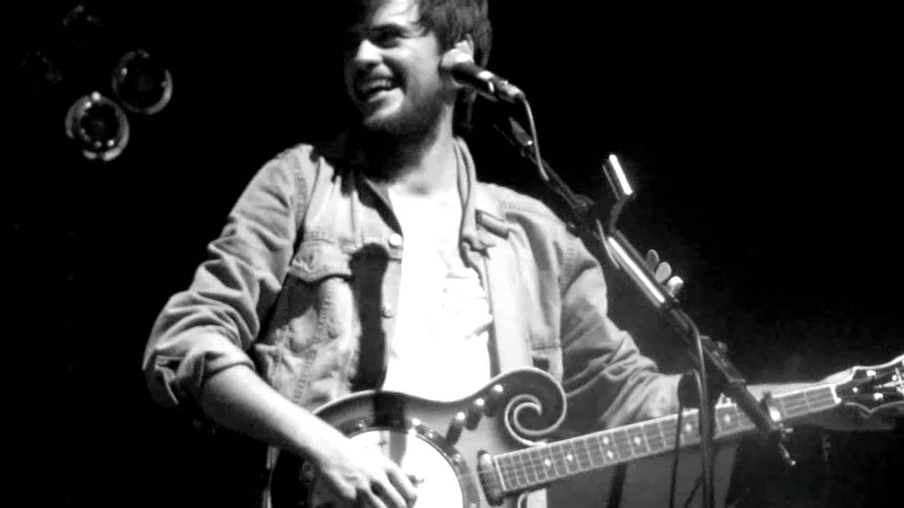 Mumford & Sons - Winston and Marcus jokin' around @Columbia Hall in Berlin (28.09.10)