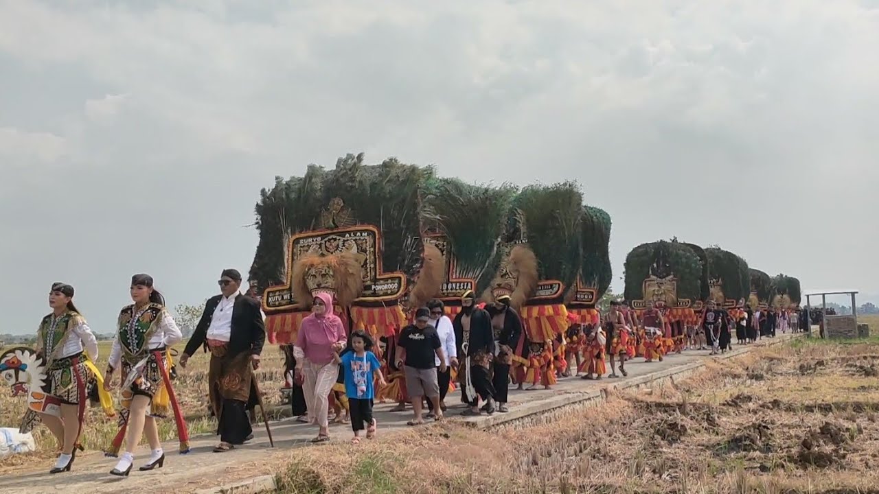 MERINDING❗DOA SAKRAL ARAK ARAKAN REOG PONOROGO TERBESAR GEGERKAN PETILASAN KI AGENG KUTU SURUKUBENG
