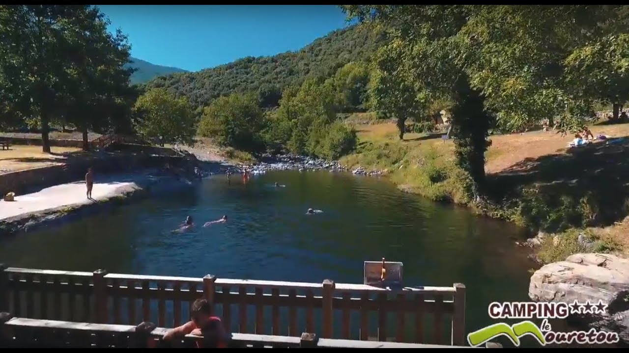 vid&eacute;o a&eacute;rienne camping 3 etoiles le mouretou