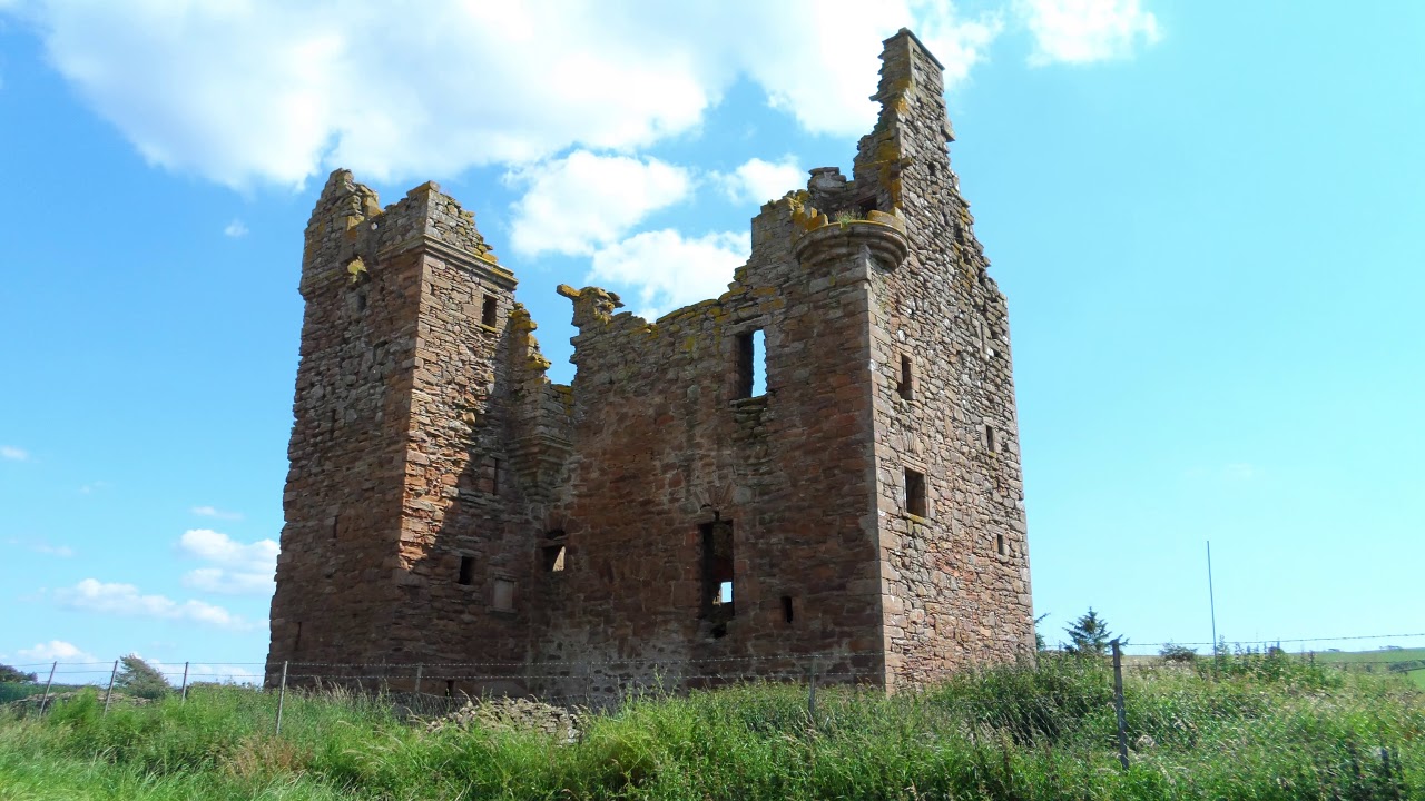 Scottish Ruin Baltersan Castle - Urbex short