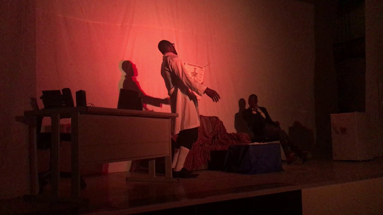 O PSÍCANALISTA Grupo Teatral Mona Ya Nzambi