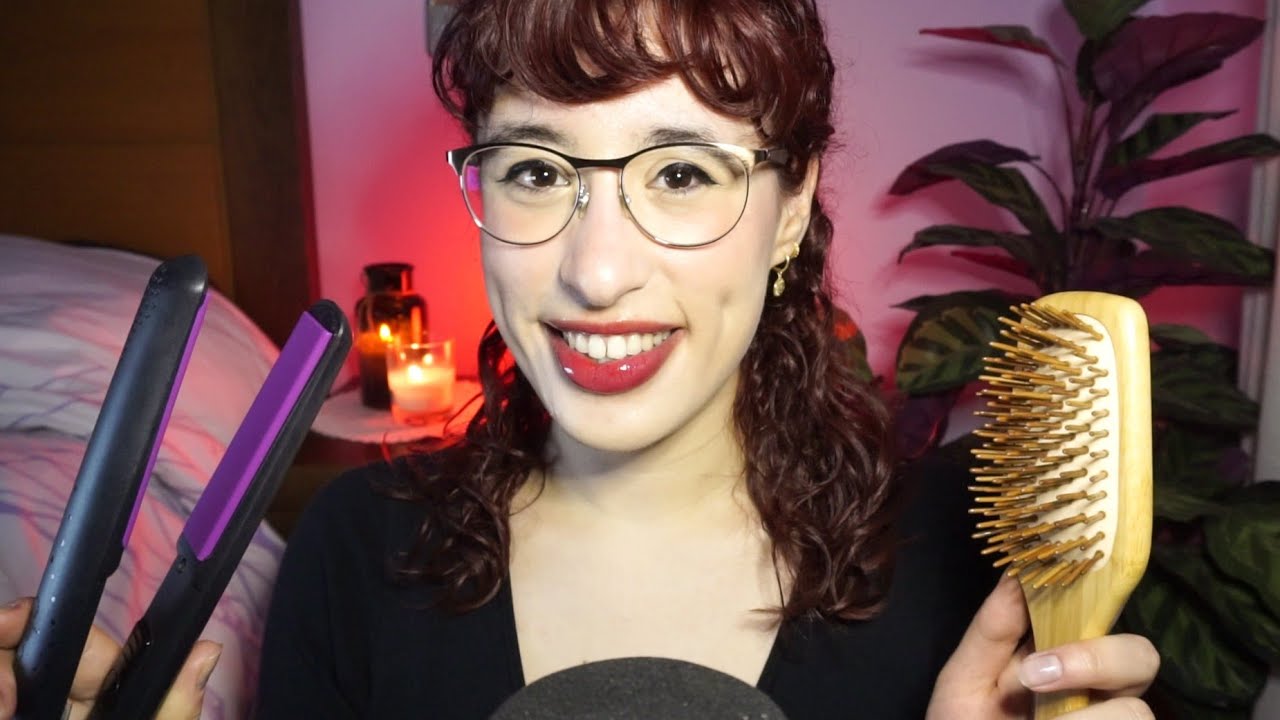 Te peino y te hago un recogido en el cabello 💇‍♀️ Planchando tu pelo · ASMR Roleplay en Español