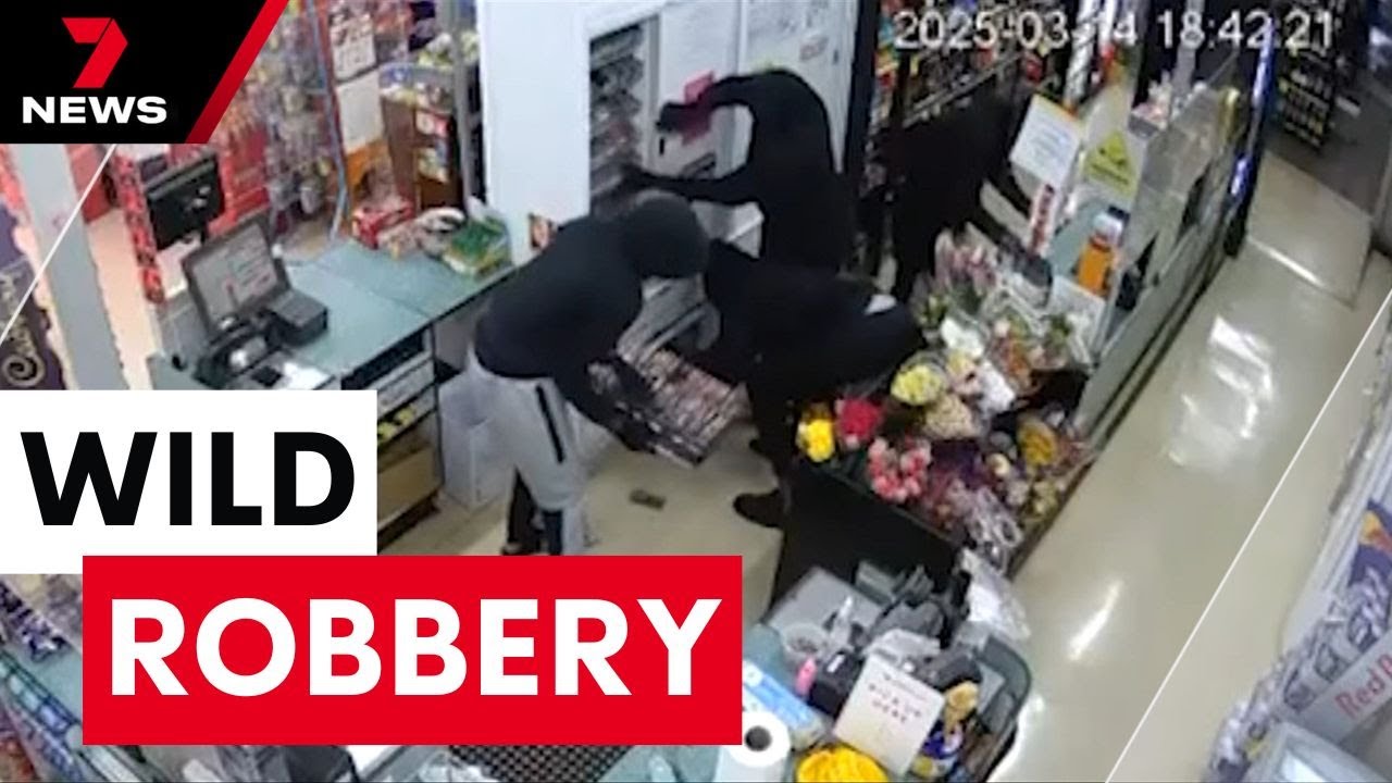 Stunned shoppers watched as armed thugs ransacked a supermarket in Melbourne&rsquo;s east | 7NEWS