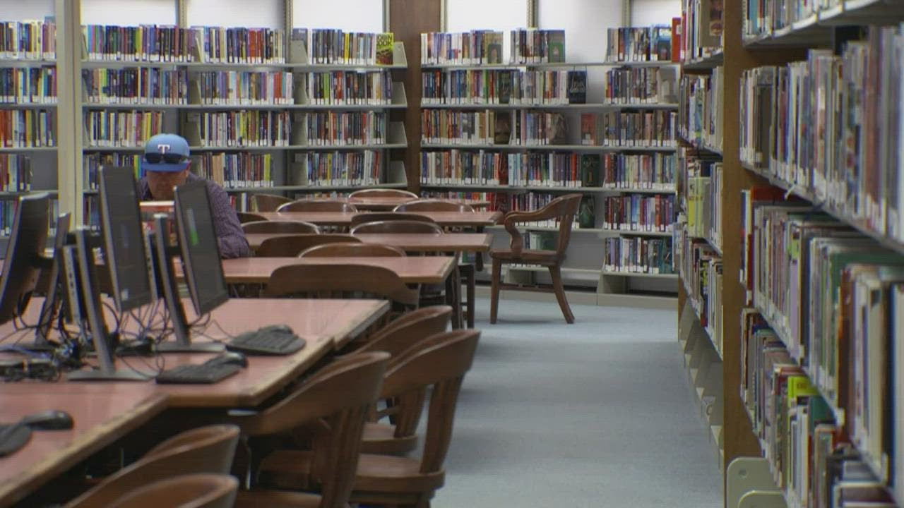 Weatherford residents call out new library fee for restricting access to essential service