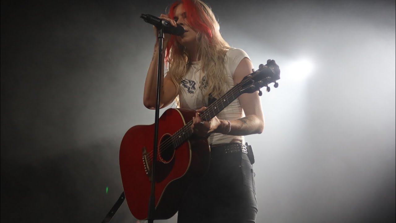 Taylor Acorn concert @ Electric Ballroom {19.9.25}