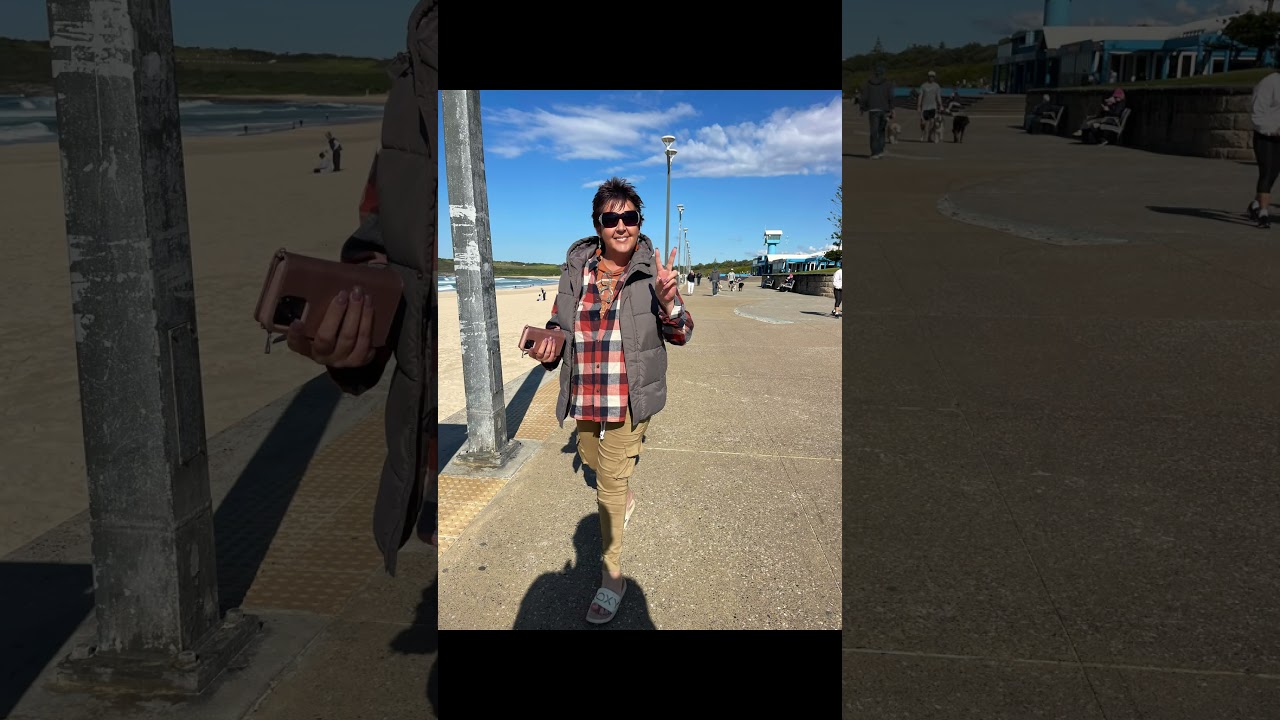Maroubra beach! #australia #maroubra #music #beach #pearljam #justbreathe #cavoodle #seagull