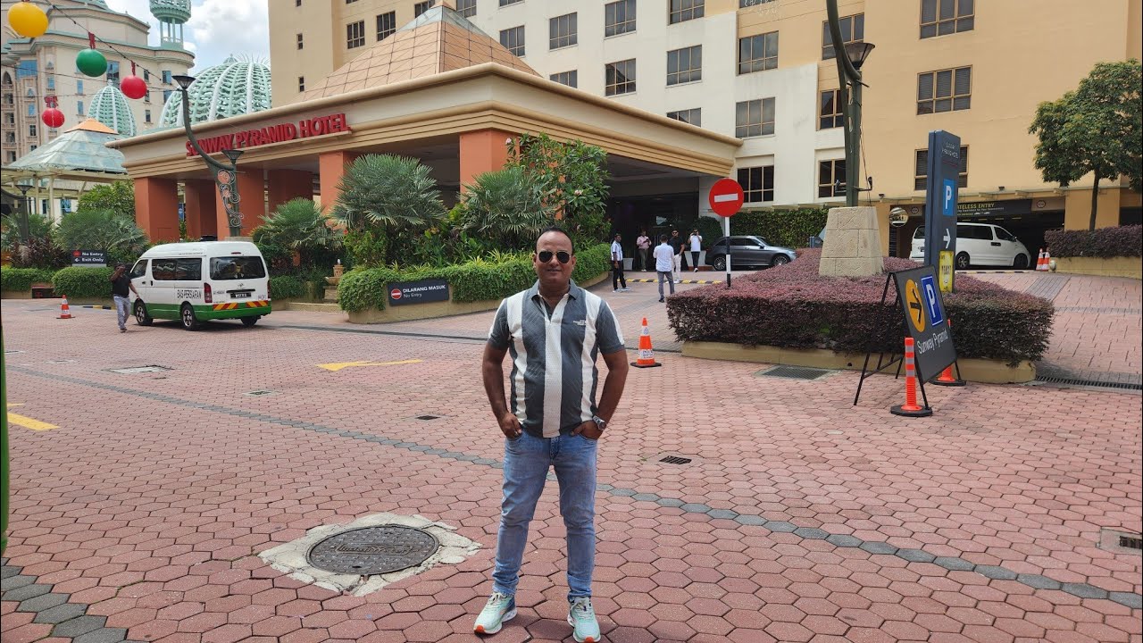 Malaysia का सबसे खुबसुरत Hotel❤️🤩 #hotelpyramid #travel #malaysia