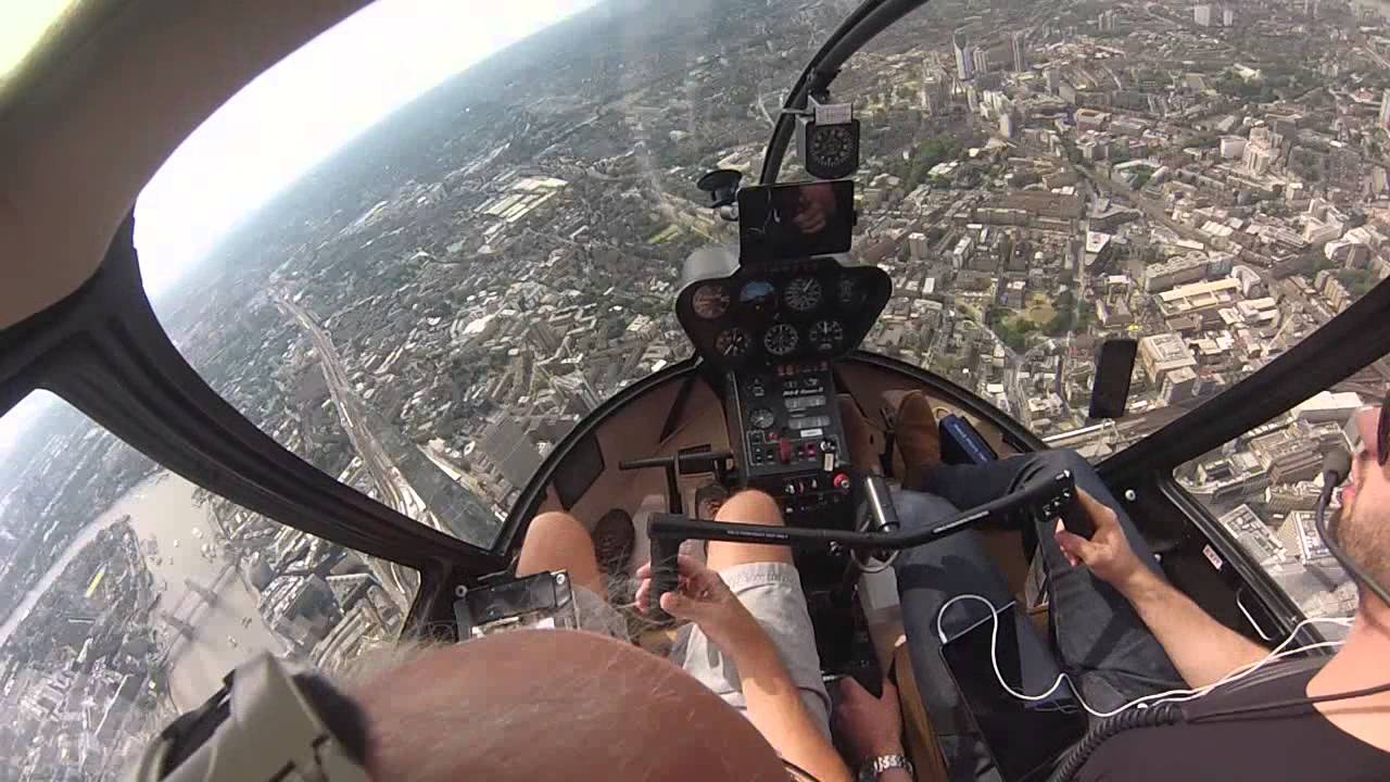 Flying the London Heliroutes (with Air Traffic Control Radio)