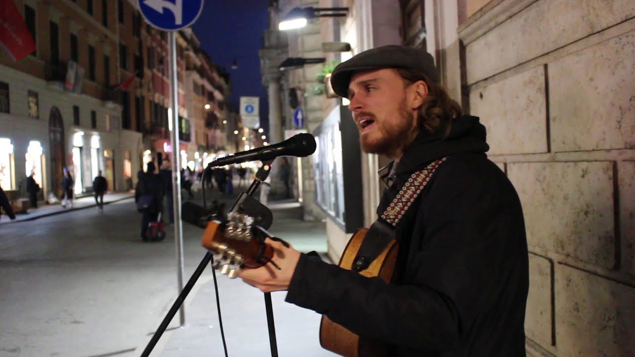 I Was Young When I Left Home - Bob Dylan [busking in Rome]