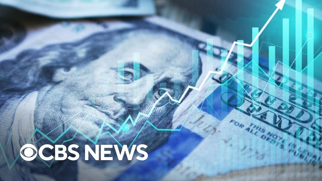 U.S. economy grows, with year's first increase in GDP in third quarter