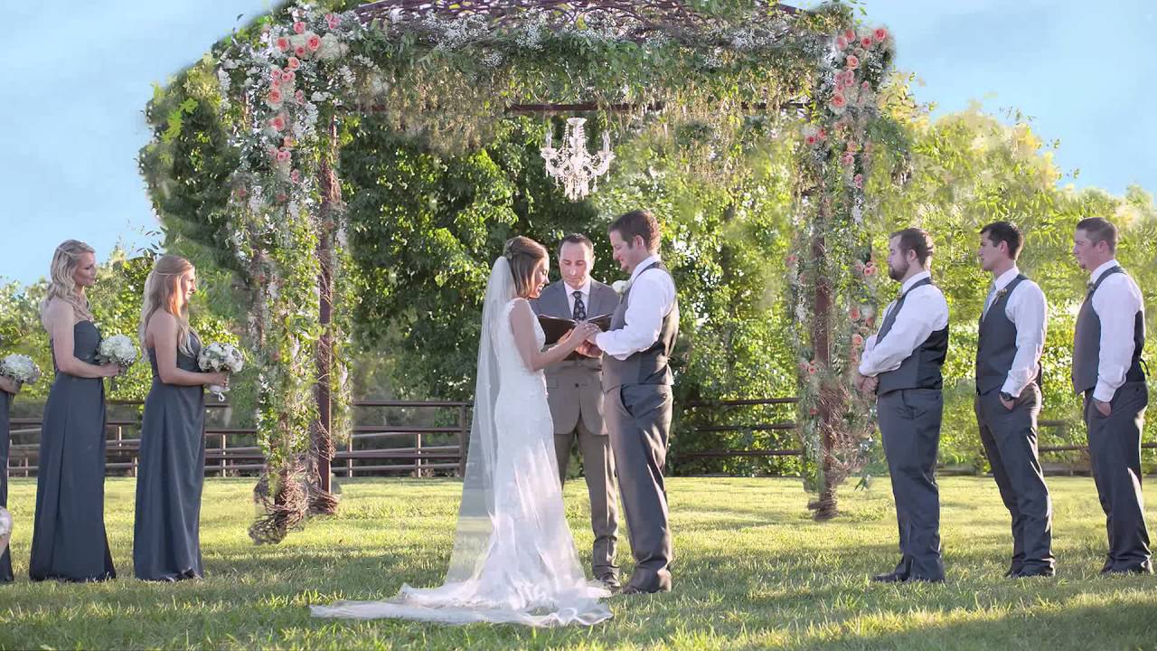 Houston Wedding Venue: Moffitt Oaks