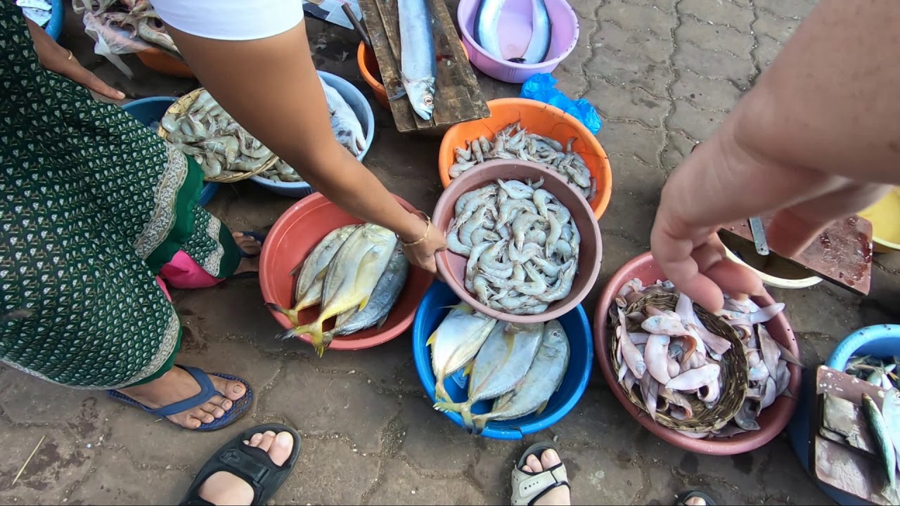 GOA Patnem beach  Гоа  Патнем Chaudi  Аптека, купили креветки на рынке и сварили на кухне в отеле