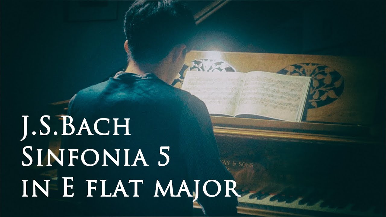 J.S. Bach Sinfonia 5 in E flat Major BWV 791 on Piano