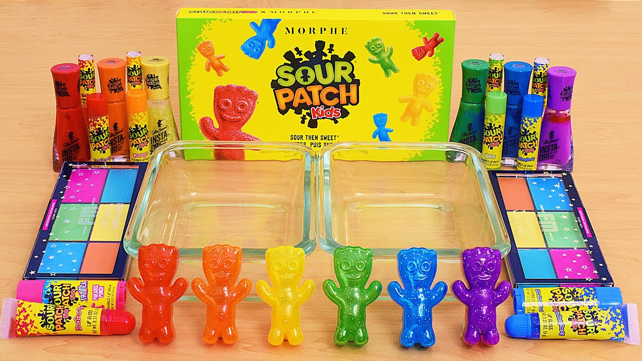 Sour Patch Kids Slime - Mixing Makeup Eyeshadow Into Slime ASMR