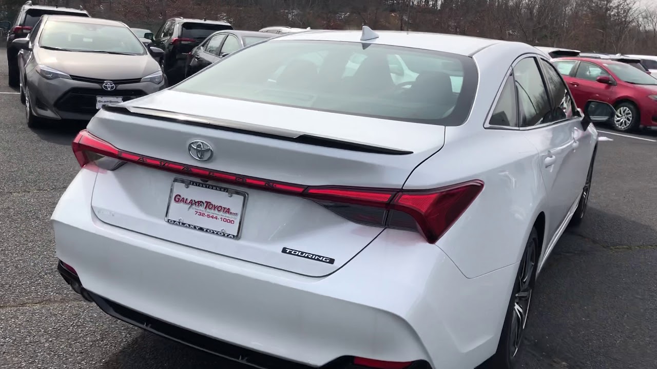 2019 Toyota Avalon Touring | In-Depth First Person Look |