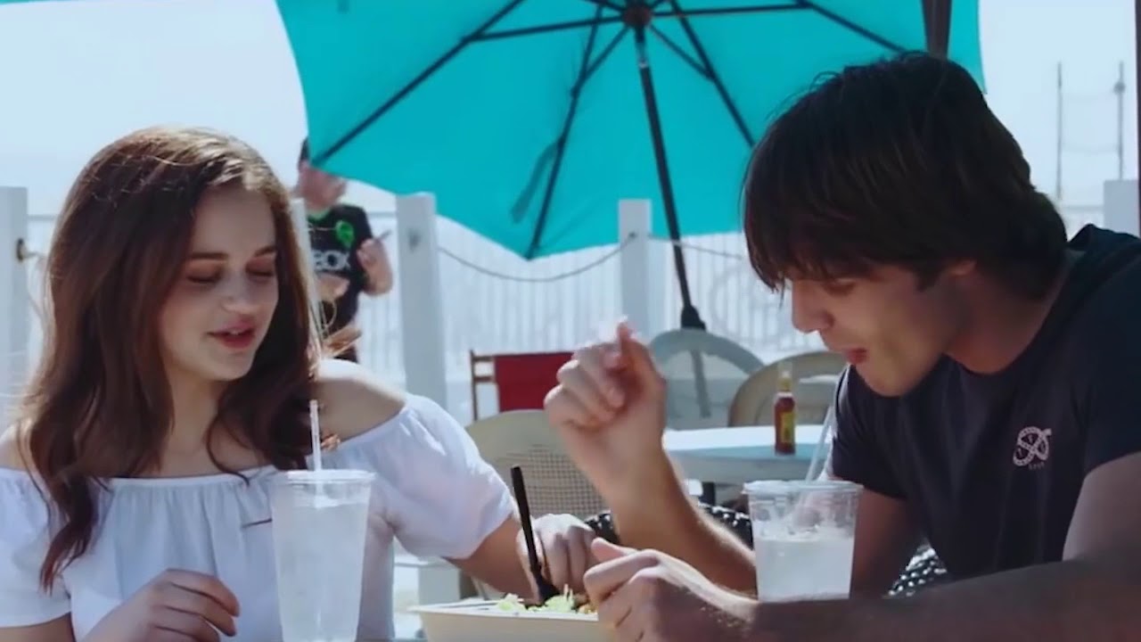 Noah & Elle   The Kissing Booth - taylor swift Treacherous mashup/music video