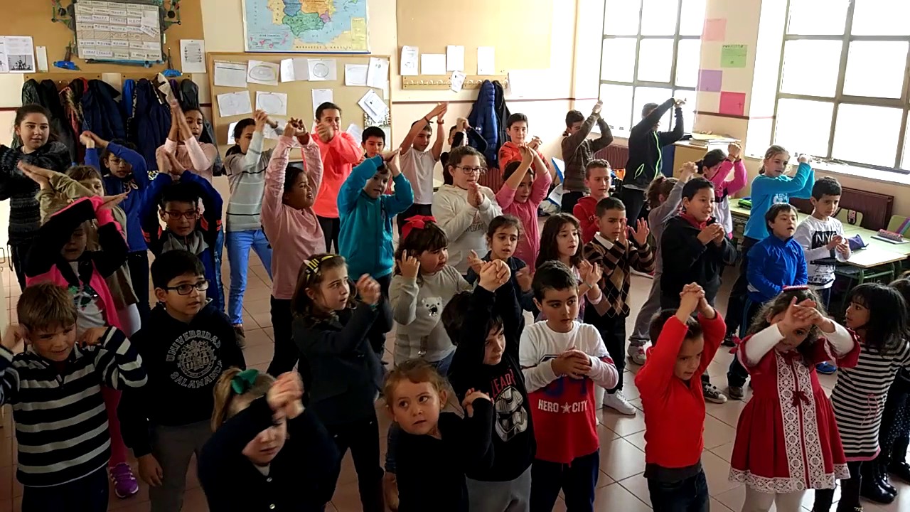 Alumn@s de Castronuño Cantan por Siria Día de la Paz 2017