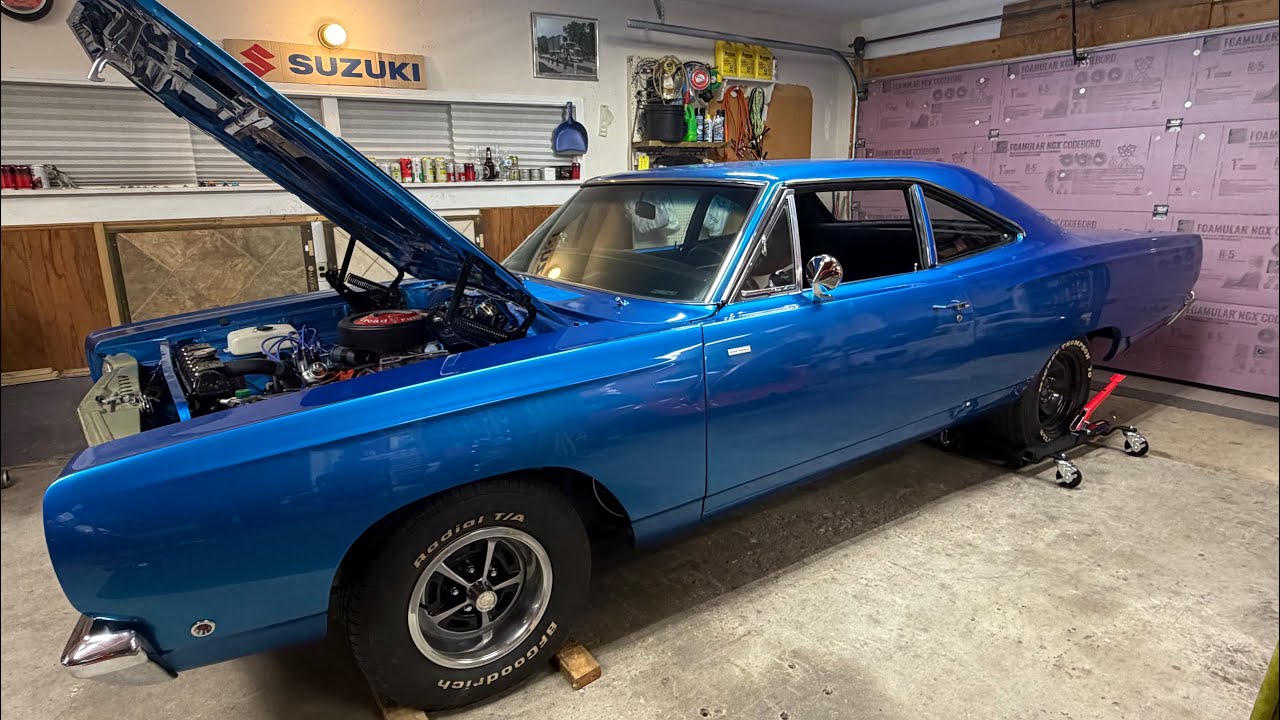 Новый проект — Plymouth Roadrunner 1968 года, а также краткий обзор гаражных игрушек, включая Dod...