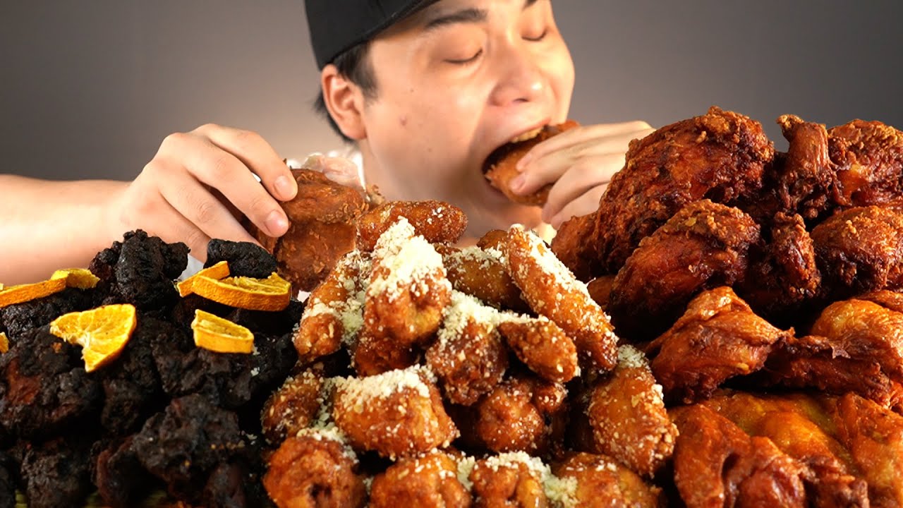 BBQ 신상 3종(까먹물치킨, 파더&rsquo;s 치킨, 눈 맞은닭) 치킨 먹방~!! 리얼사운드 ASMR social eating Mukbang(Eating Show)