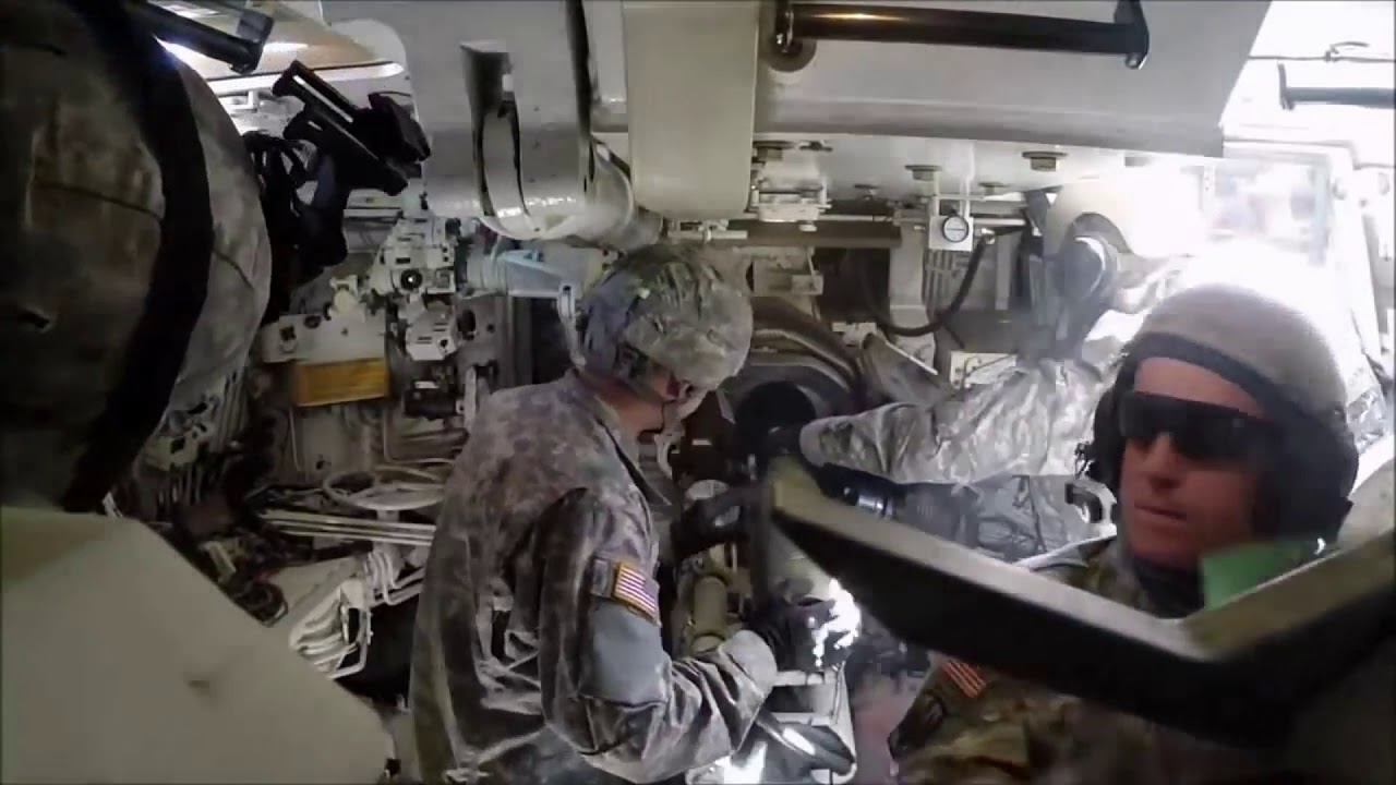 Работа заряжающих M109A6 &laquo;Paladin&raquo; vs САУ &laquo;Мста С&raquo;