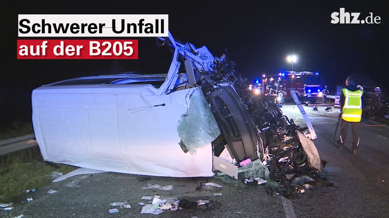 Schwerer Unfall bei Neumünster – zwei Tote und neun Verletzte