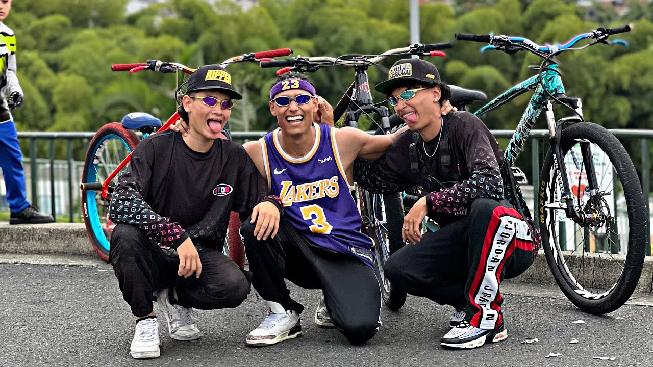 Así es un día de 3 riders juntos😂🔥🚲