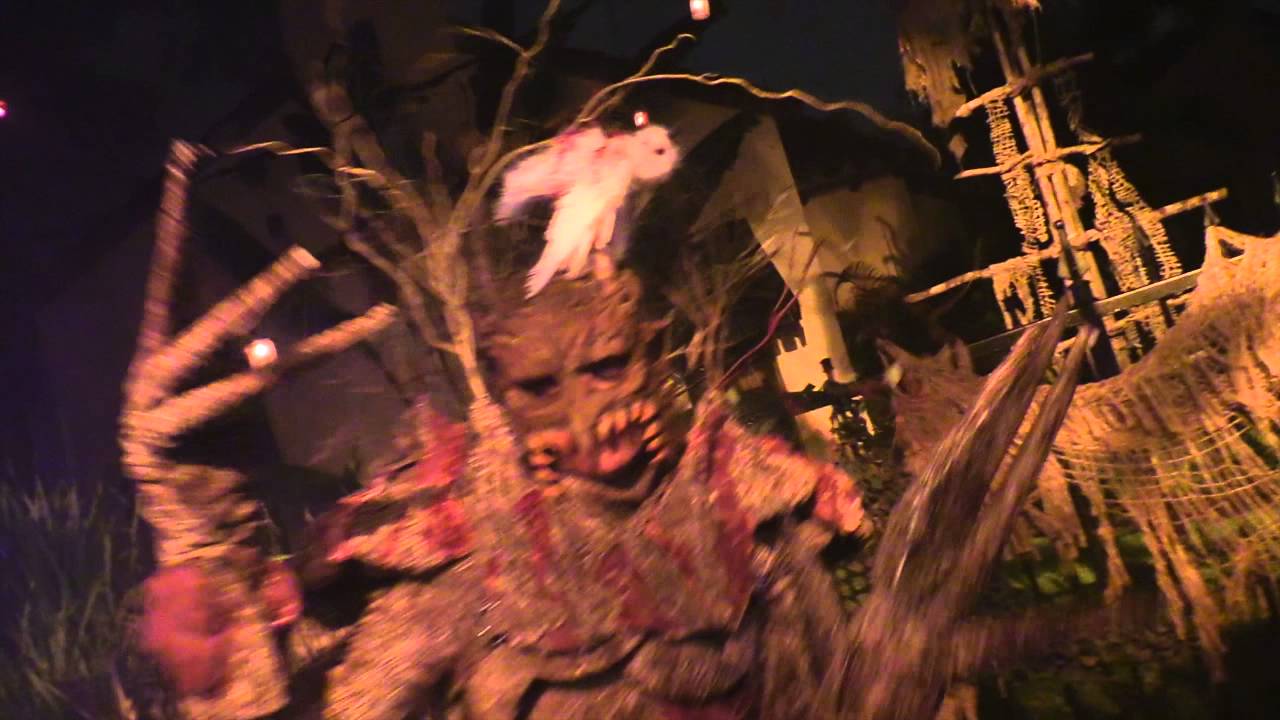 All Halloween Horror Nights 25 2015 Scare Zones at Universal Orlando
