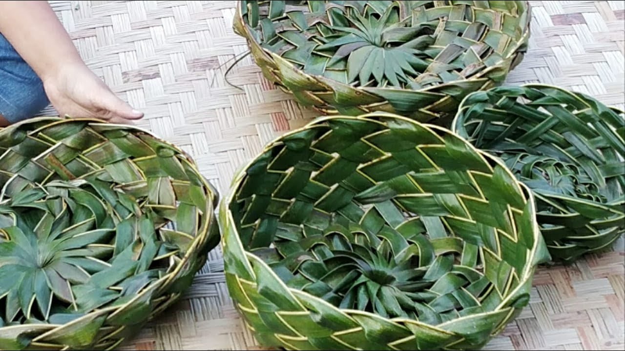 Making of coconut leaf hat and basket... #coconutleaf #coconuthat #coconutbasket #craft #handmade