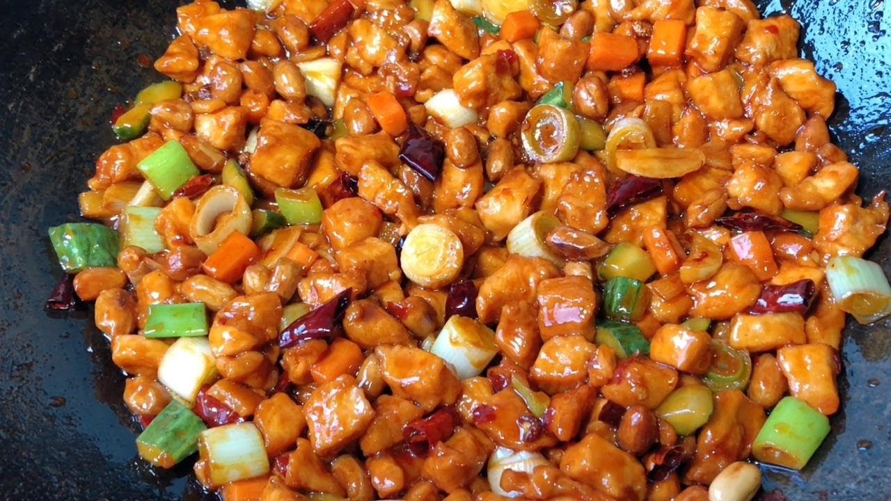大廚教你宮保雞丁的正確做法，太香了，看著就有食慾，好吃下飯 【留意美食】