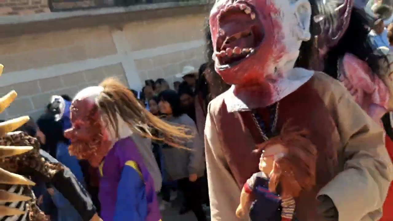 flashicos en las fiestas patronales de begoña 🤡👹👺🧟‍♂️🤖