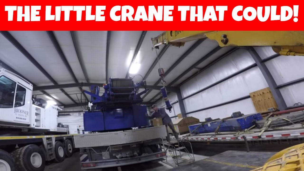 Little crane working on a big crane - Broderson carry deck